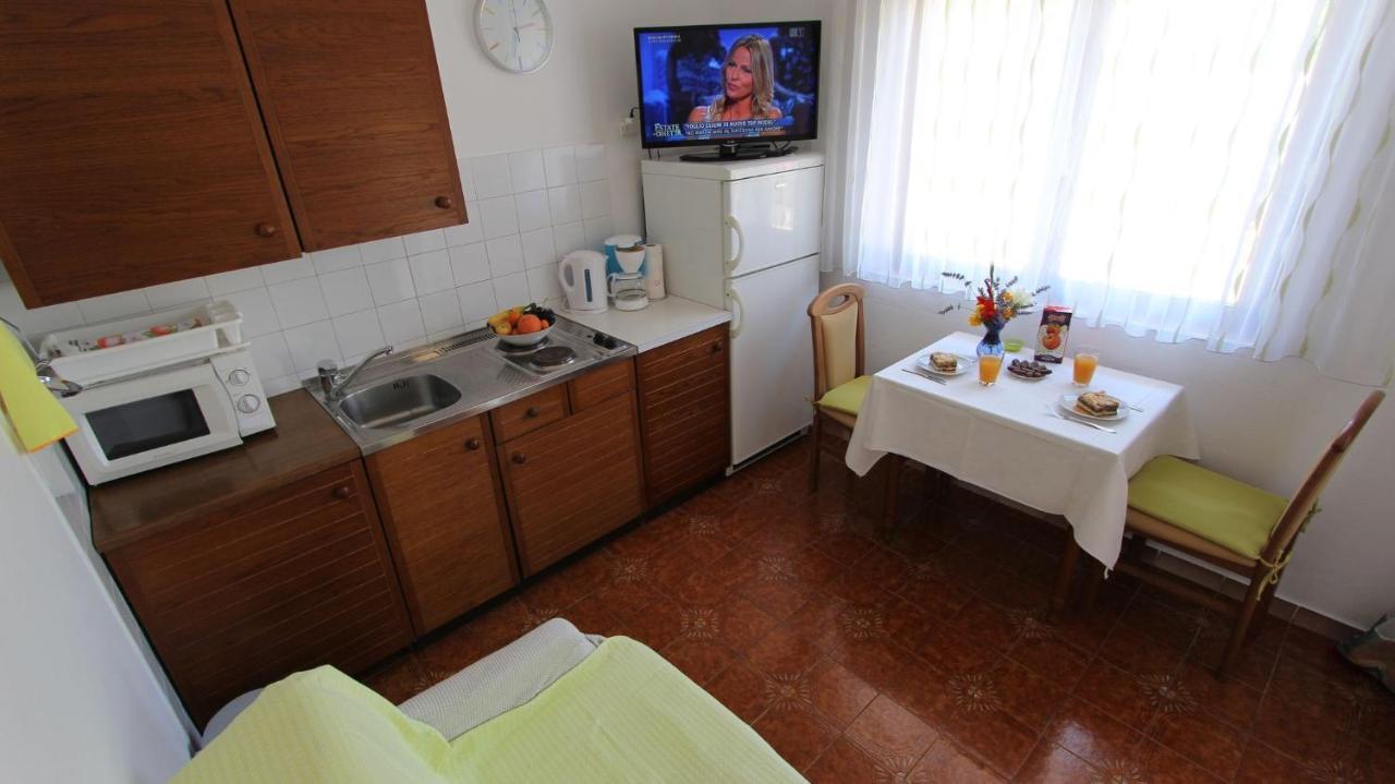 Studio In Vantacici/Insel Krk 14419 Εξωτερικό φωτογραφία